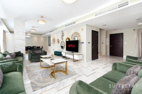 Exclusive 6 Bedroom Villa with Pool and Gym access